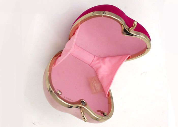 cosmetic carrying case 4.jpg